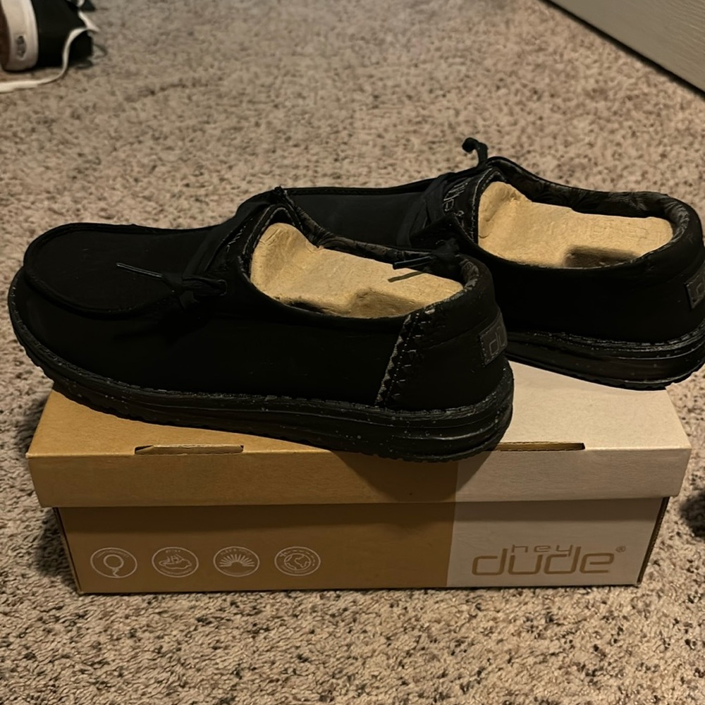 New in the box Women’s Hey Dudes